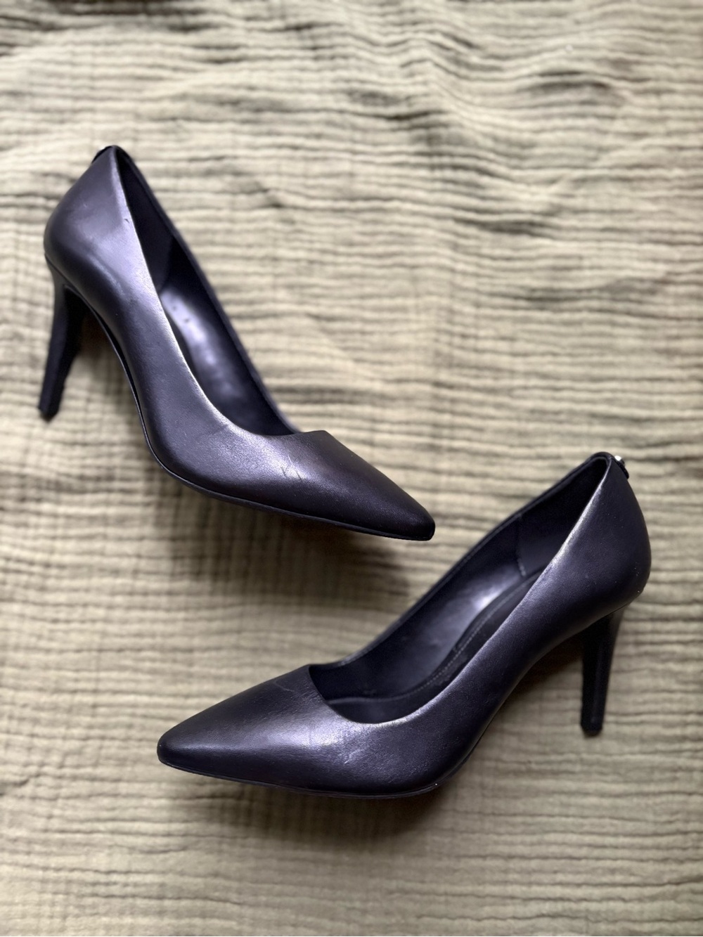 Michael Korrs Classic Black Pointed-Toe Women’s Stilettos